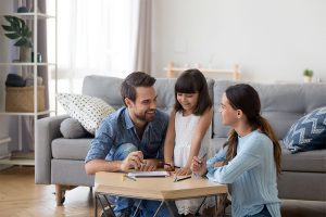 ¿Por qué debo desparasitar a toda mi familia?